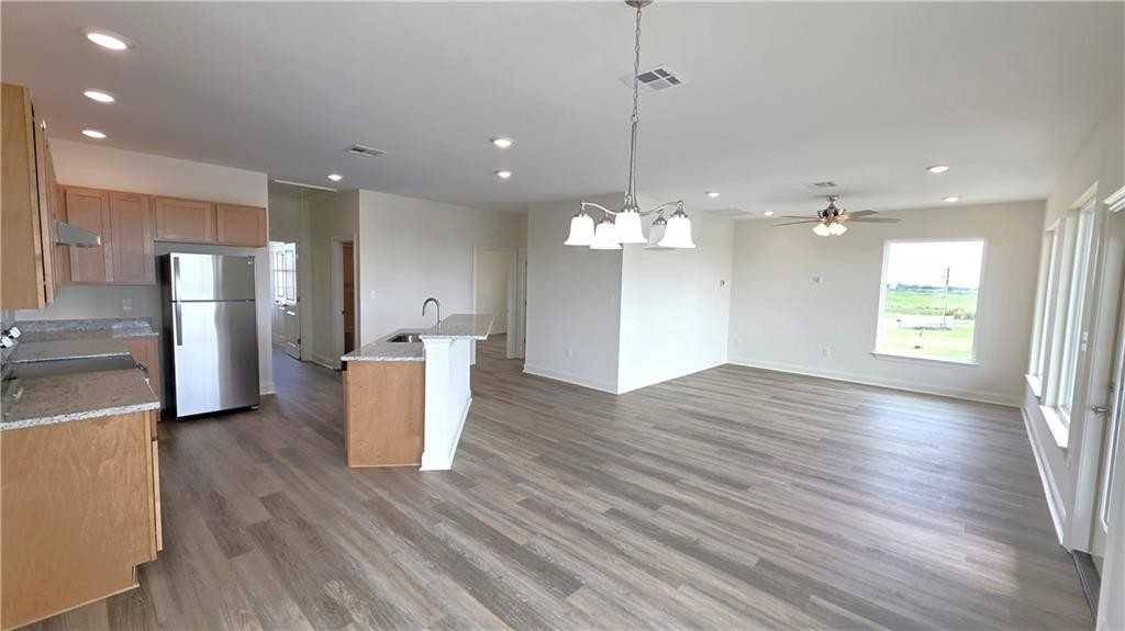 117 Timber Canal Ln - Photo 4 of 17