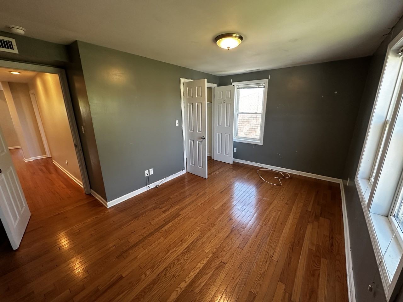 59 Cottage St - Photo 4 of 22