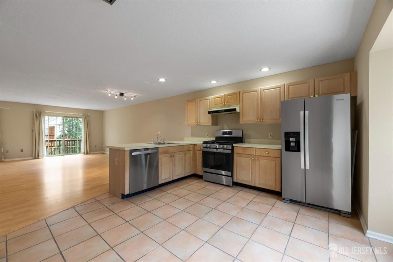 7 Finch Ct - Photo 6 of 49