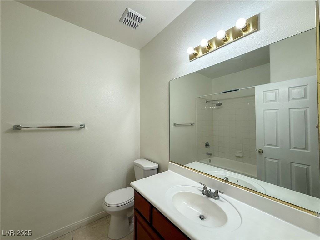 10246 Valaspen St - Photo 3 of 50
