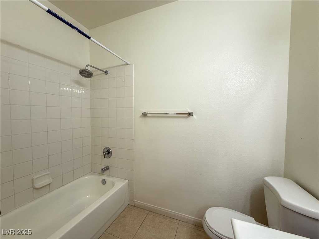 10246 Valaspen St - Photo 4 of 50