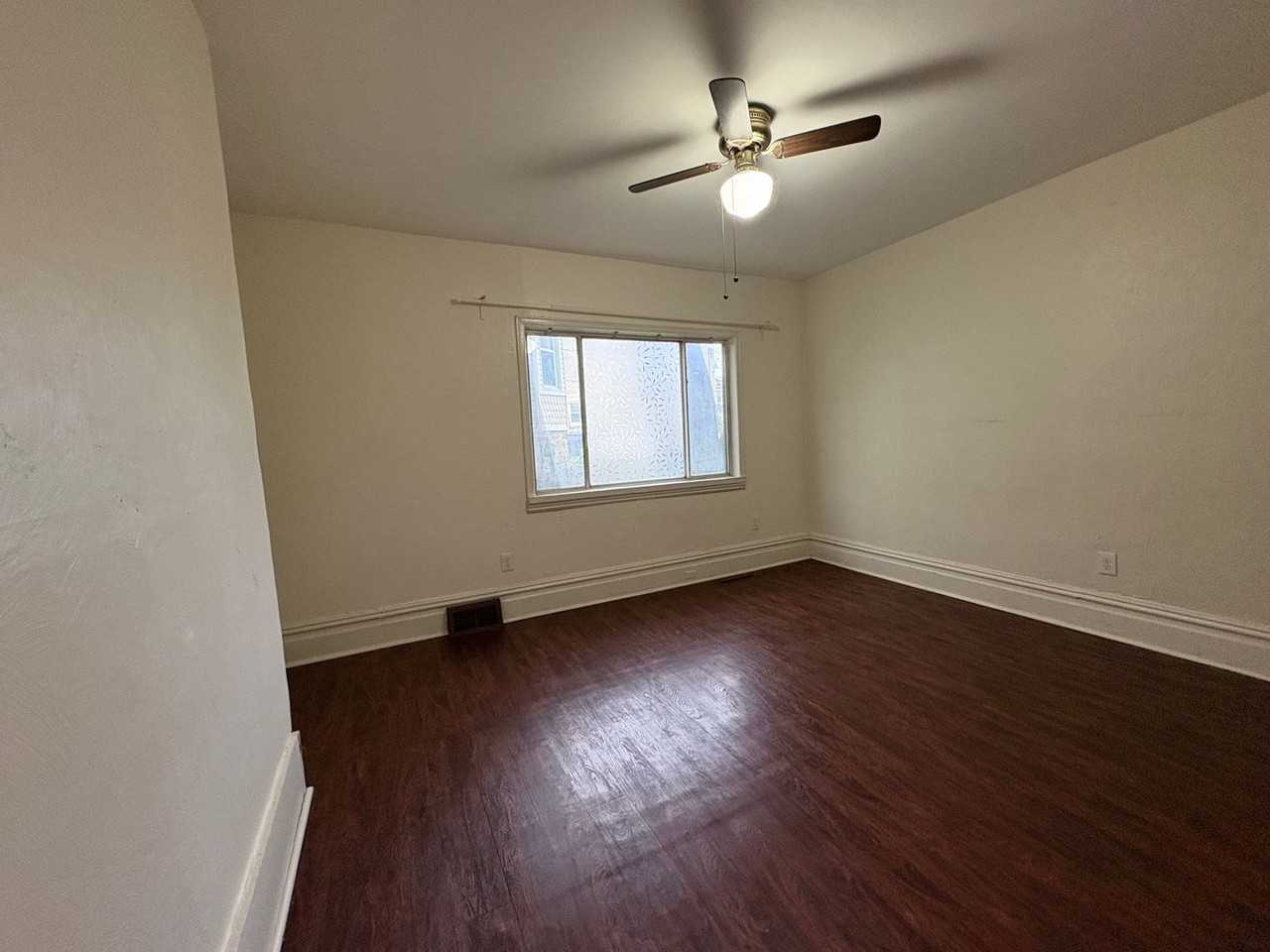 One and Two Bedroom Apartment Building - Photo 7 of 32
