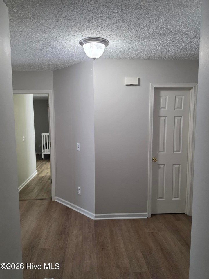 2940 Mulberry Ln - Photo 3 of 14