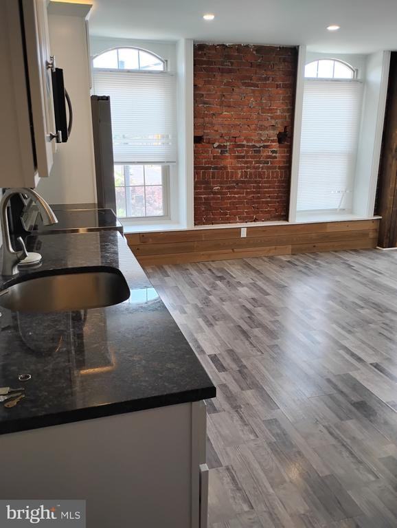 13 N 4th Ave ##4 - Photo 2 of 7
