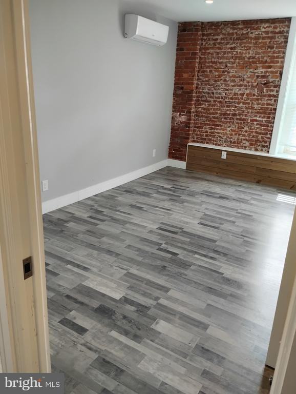 13 N 4th Ave ##4 - Photo 6 of 7