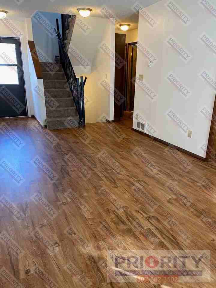 903 Mountain View Dr - Photo 2 of 16