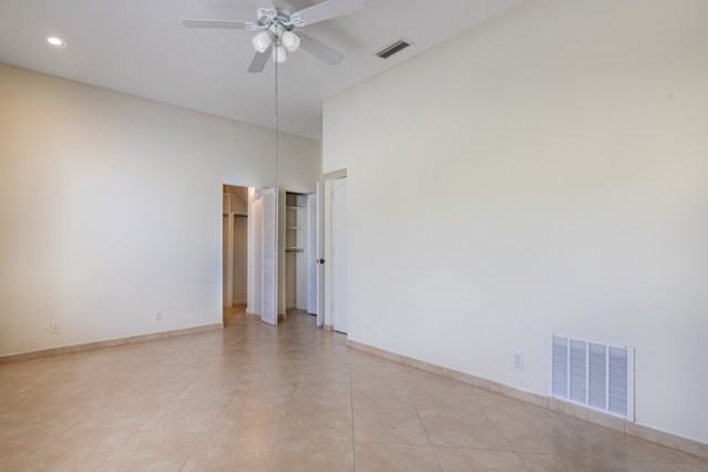 9901 Nw 48th Ct - Photo 6 of 24