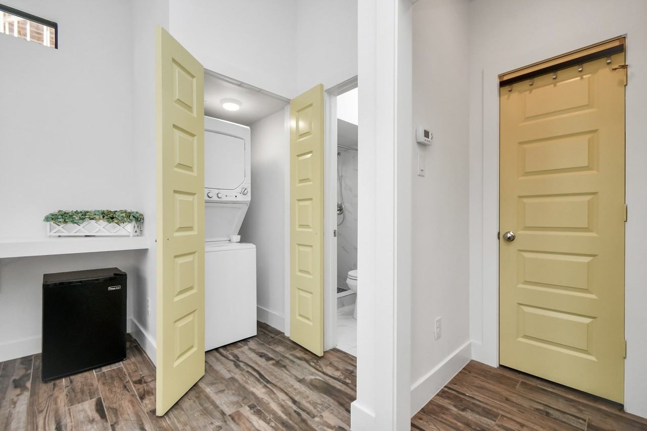 1705 Dunlavy St - Photo 6 of 50