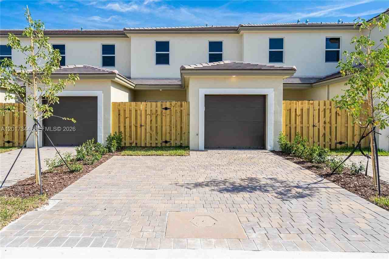 26479 Sw 149th Ave #26479 - Photo 6 of 28