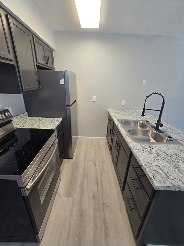 25 Osage Ridge Rd #05 - Photo 6 of 12