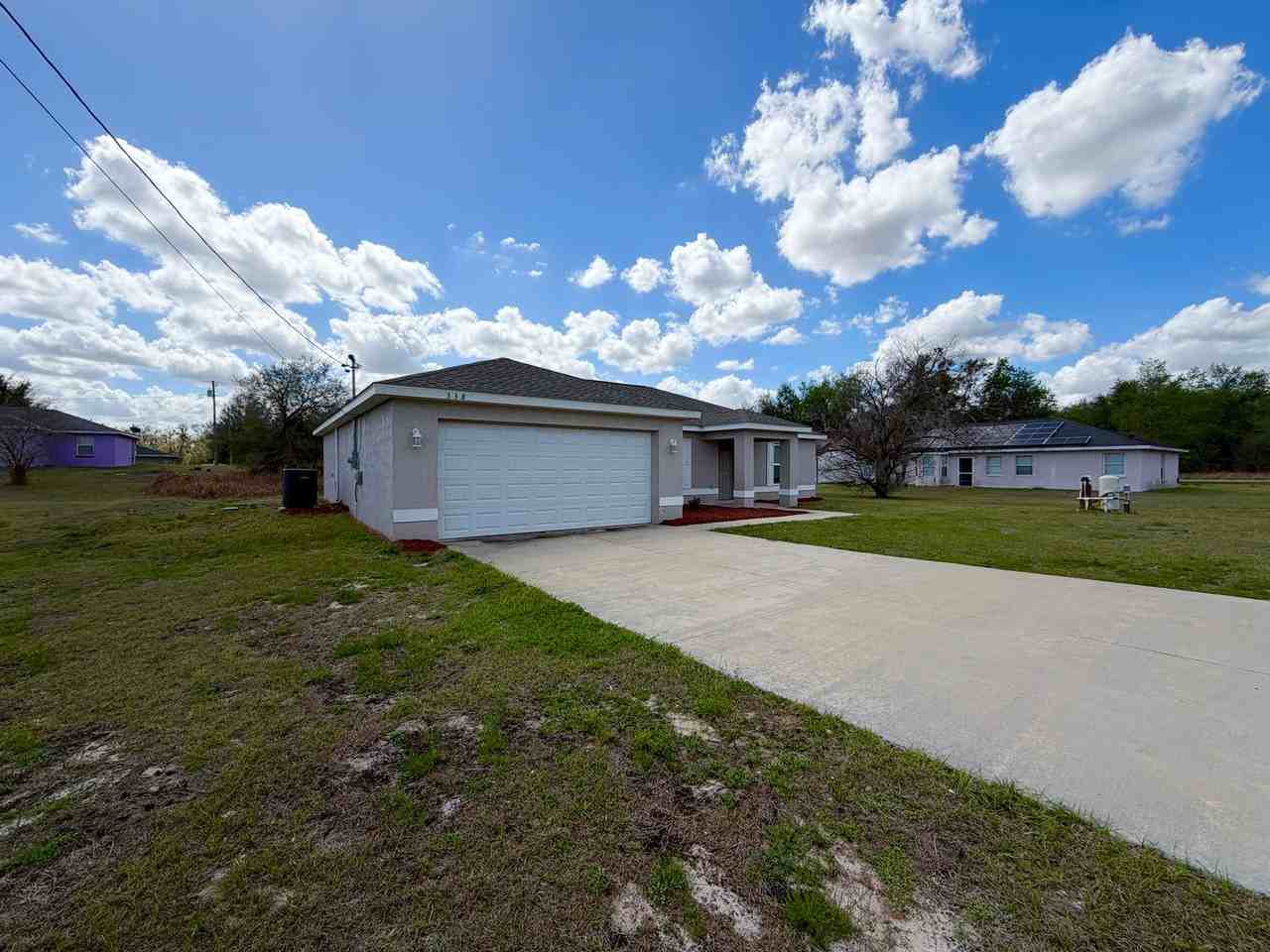 338 Larch Rd - Photo 2 of 34