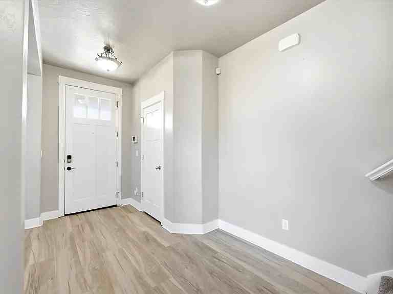 15198 S Mule Train Dr - Photo 2 of 28