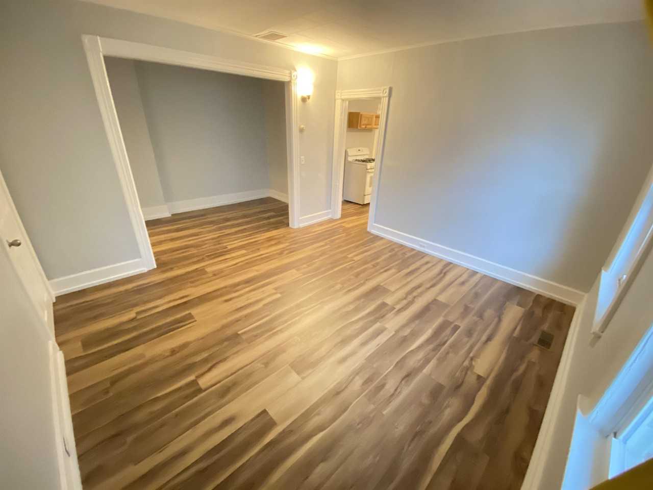 73 Cedar St - Photo 3 of 11