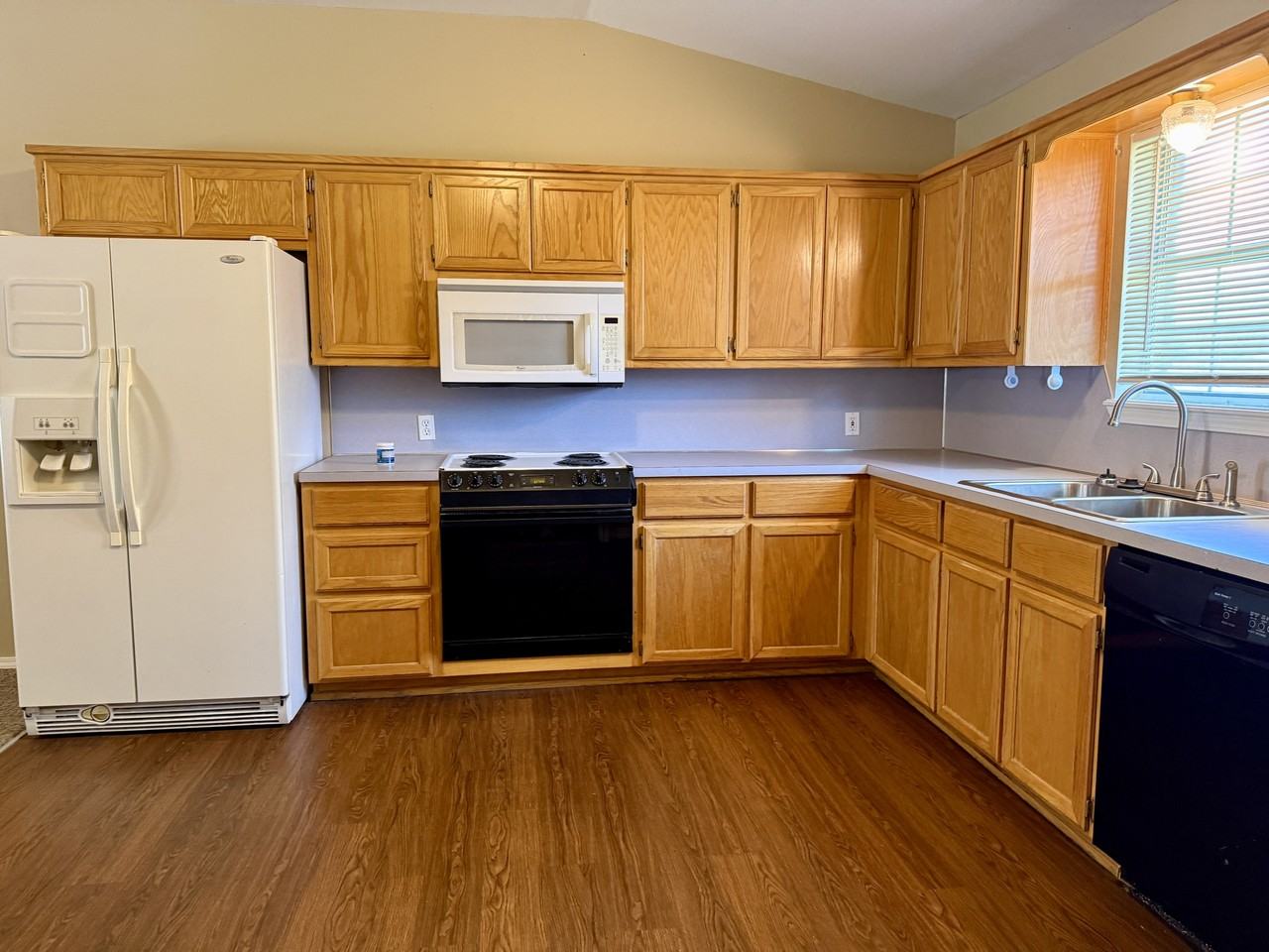 2408 Cimmarron Dr #1 - Photo 3 of 20