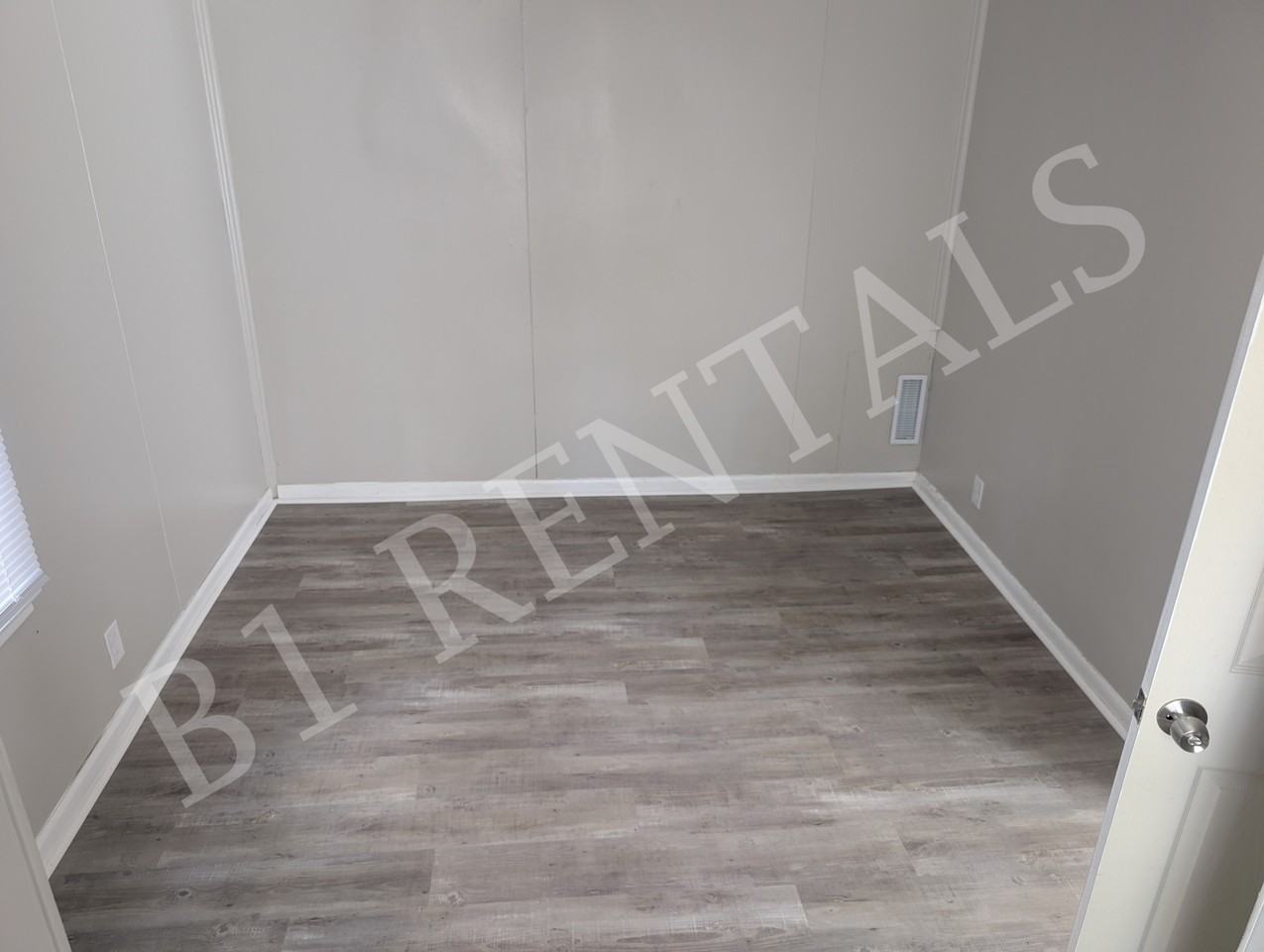 361 Hege Ave #1 - Photo 4 of 6