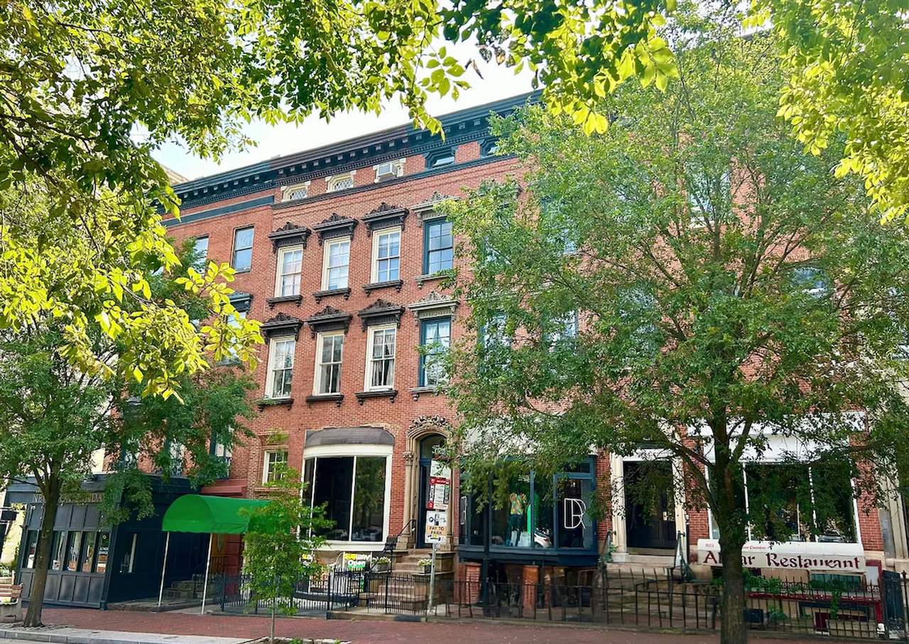 825 N Charles - Photo 4 of 6