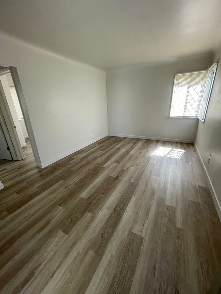 Centinela Apartments - Photo 7 of 14