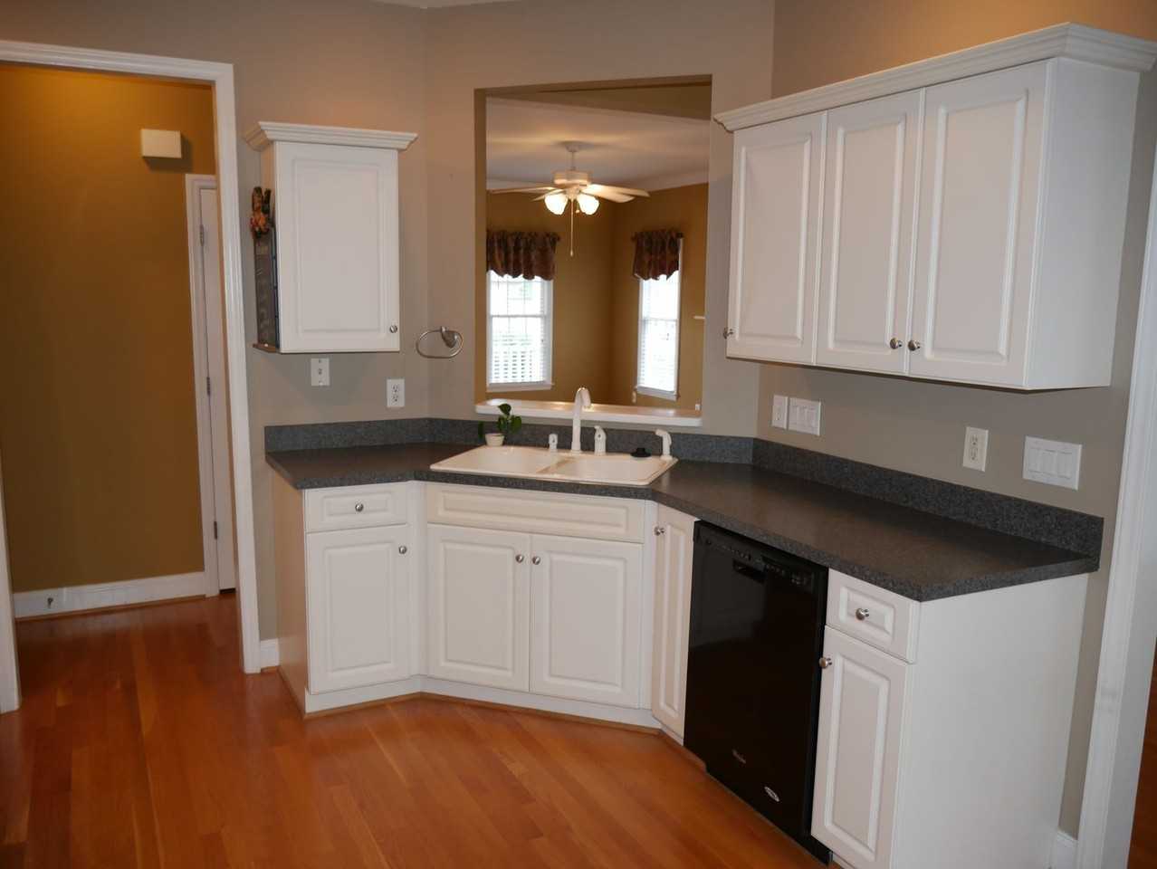 436 Thomas Ross Ln - Photo 5 of 16