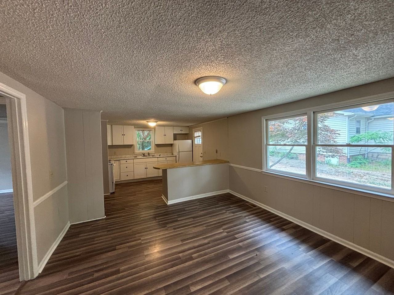 907 Skyland St - Photo 4 of 6
