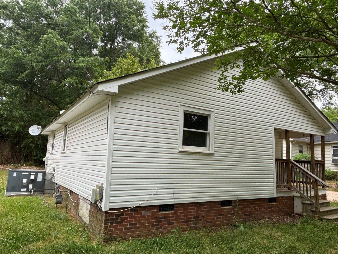 907 Skyland St - Photo 6 of 6