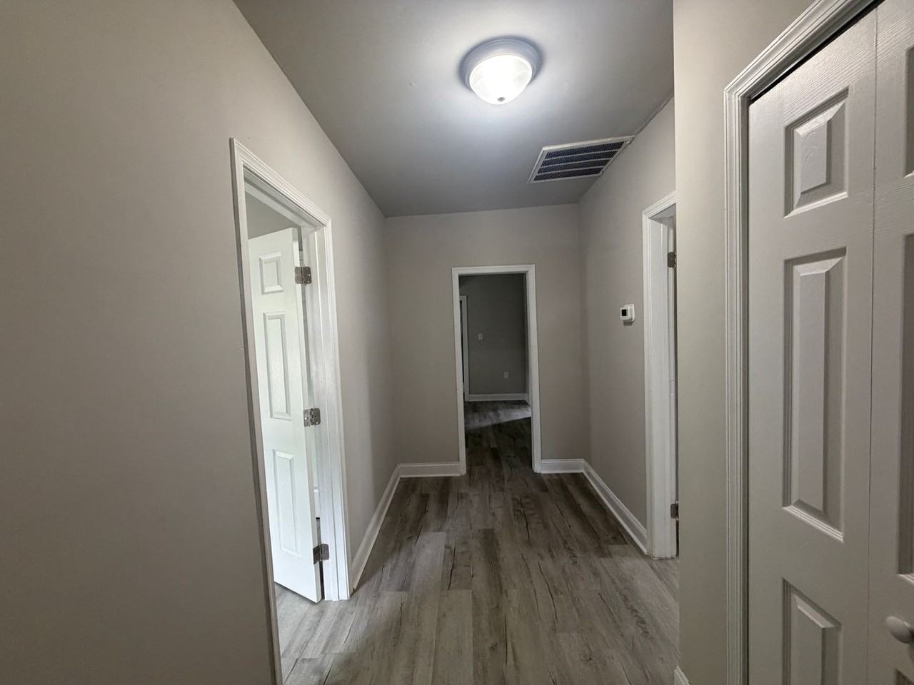 2208 Keswick Ave - Photo 3 of 14