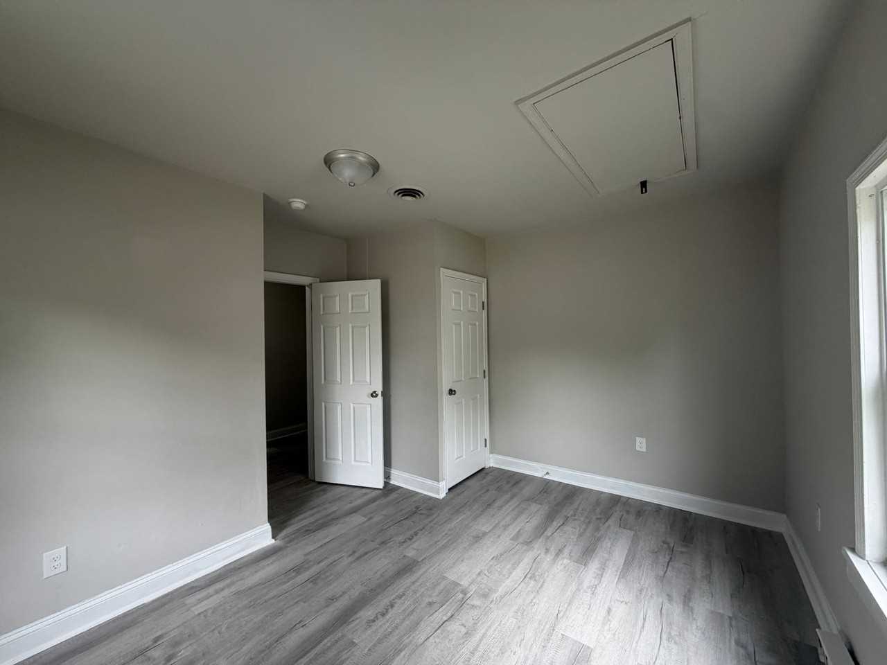 2208 Keswick Ave - Photo 6 of 14