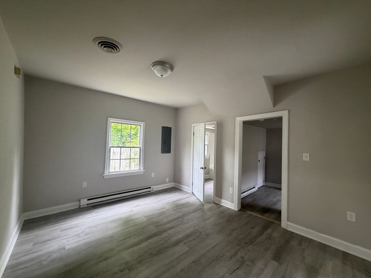 2208 Keswick Ave - Photo 7 of 14