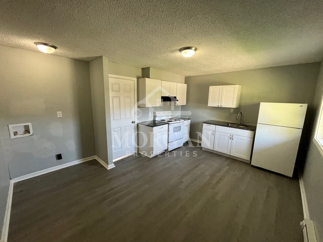 2324 State St #3 - Photo 3 of 7