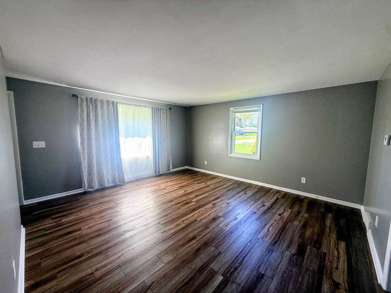 8662 Grimes Ave Nw - Photo 4 of 17