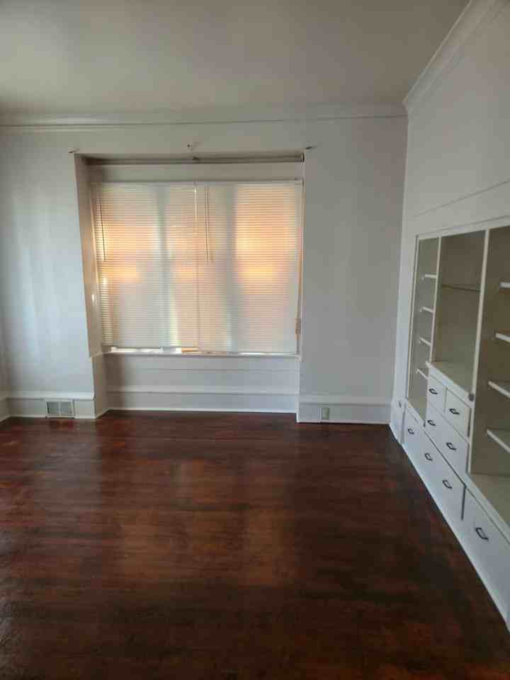 3045 N 26th St - Photo 3 of 9