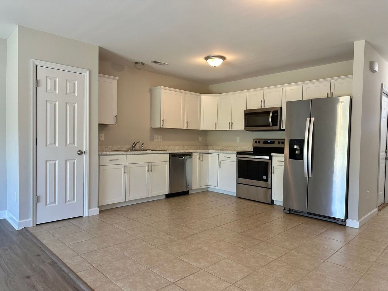 176 Pine Hollow Rd - Photo 3 of 14