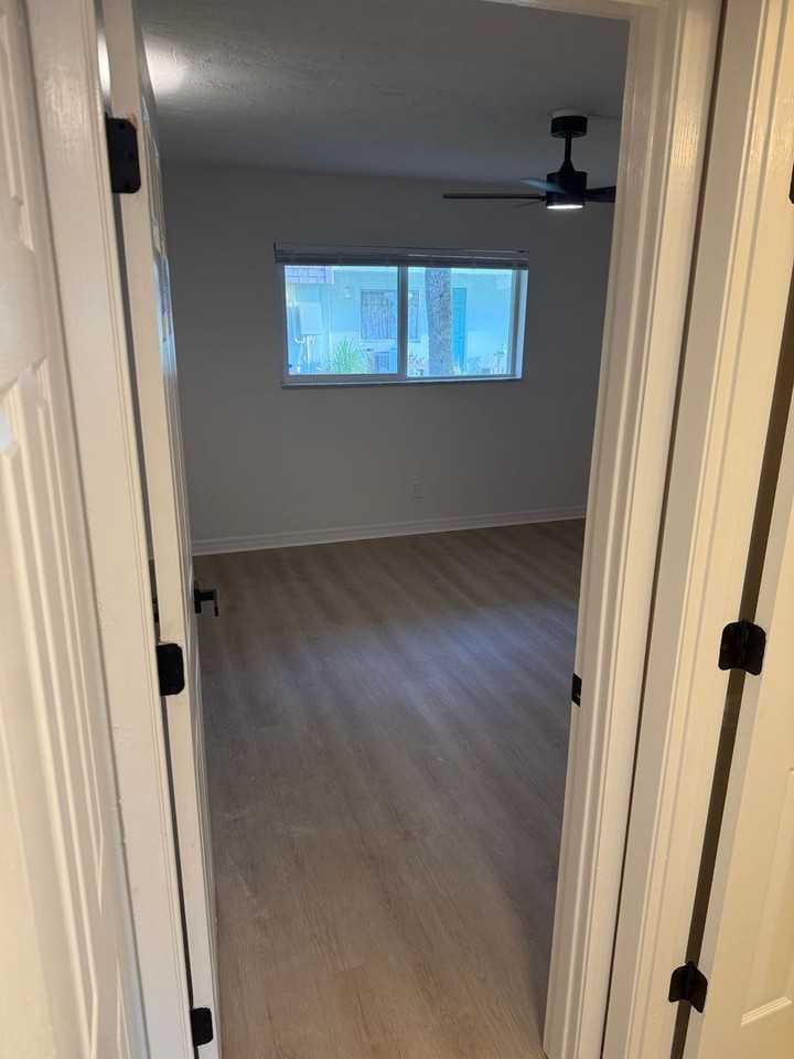 55 Vining Ct - Photo 5 of 17