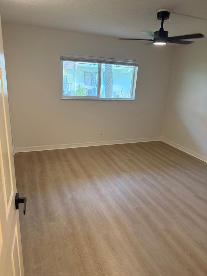 55 Vining Ct - Photo 6 of 17