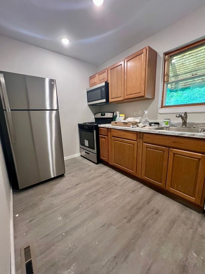 3253 Tampa St - Photo 7 of 19