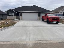 930 S Pindall Ln - Photo 1 of 1