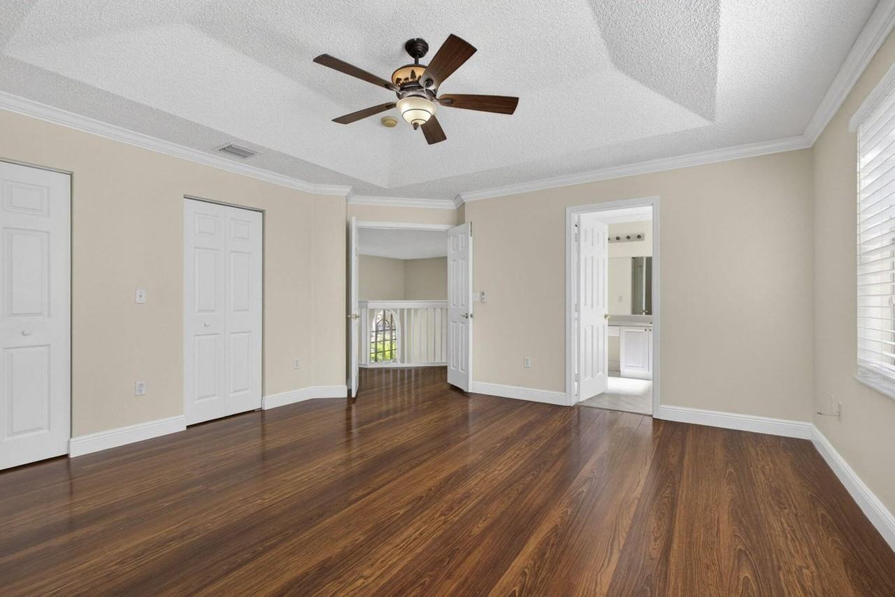 1104 Oakwater Dr - Photo 6 of 15