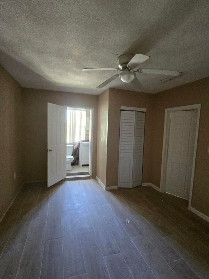 815 Silver Beach Rd - Photo 4 of 10