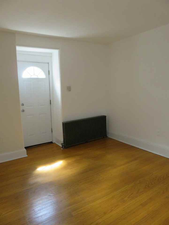 2114 Pine St - Photo 6 of 8