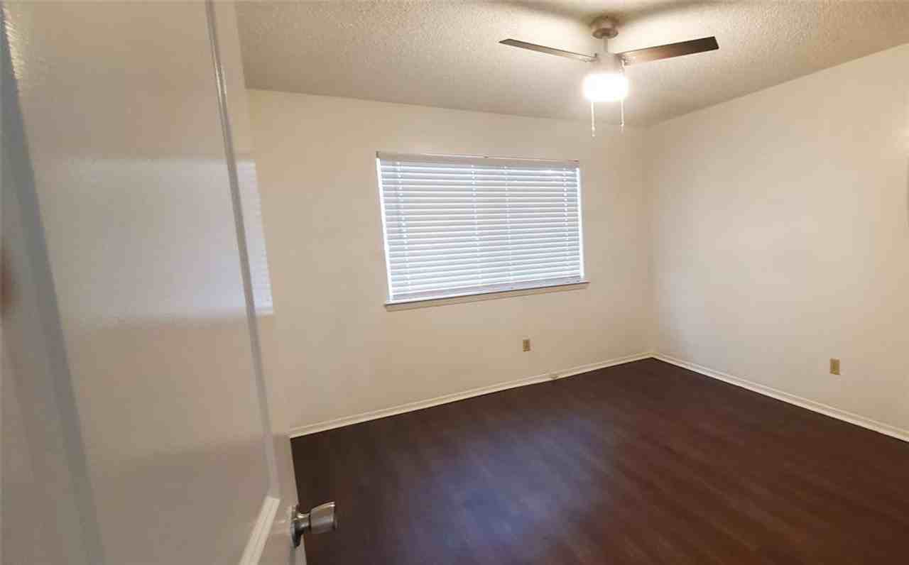 4509 Brown Bark Pl #B - Photo 7 of 8