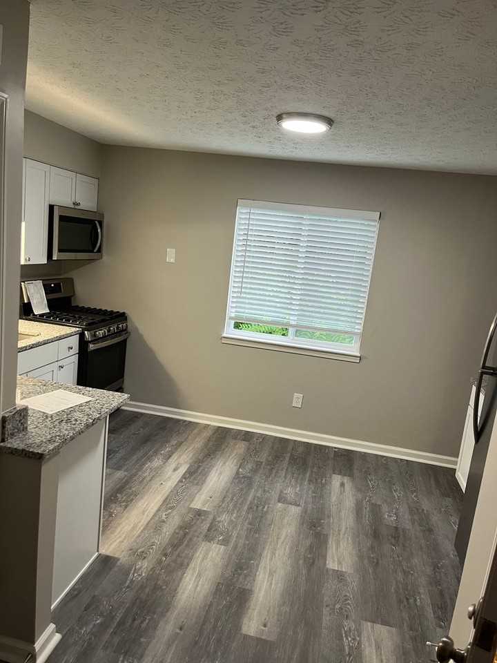 3327 Morse Rd - Photo 4 of 13