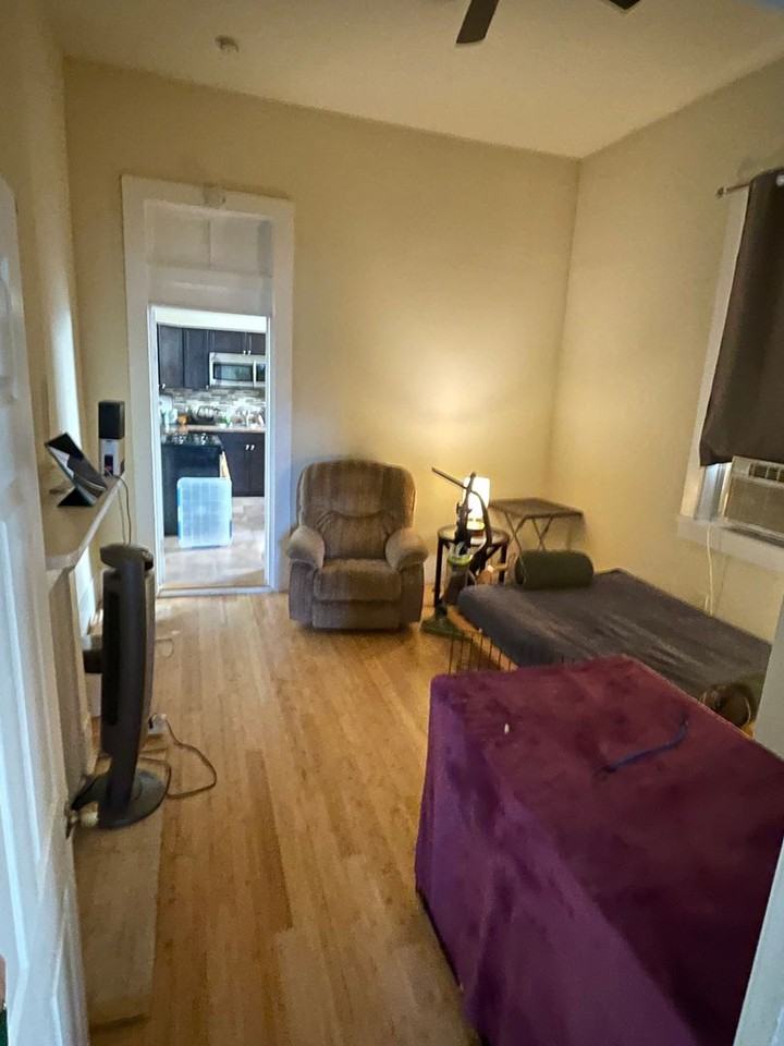 2909 2909 - 2911 Orleans Avenue - 2909 #2909 - Photo 3 of 11