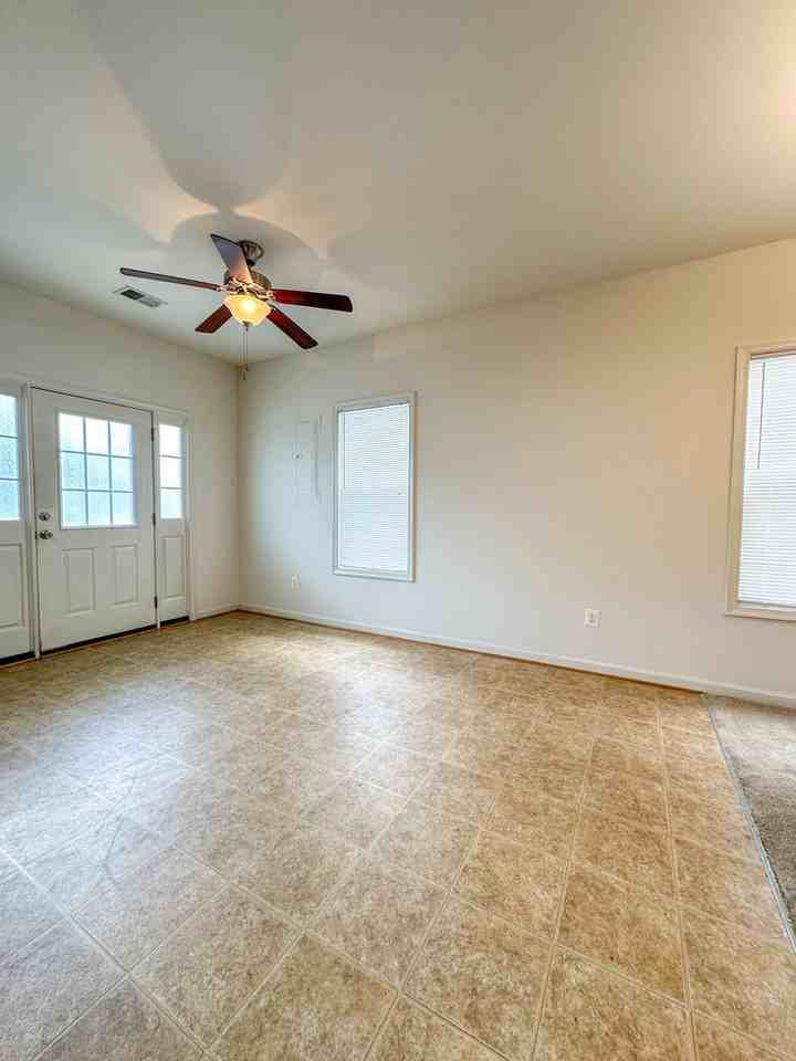 178 Villa Cir - Photo 5 of 14