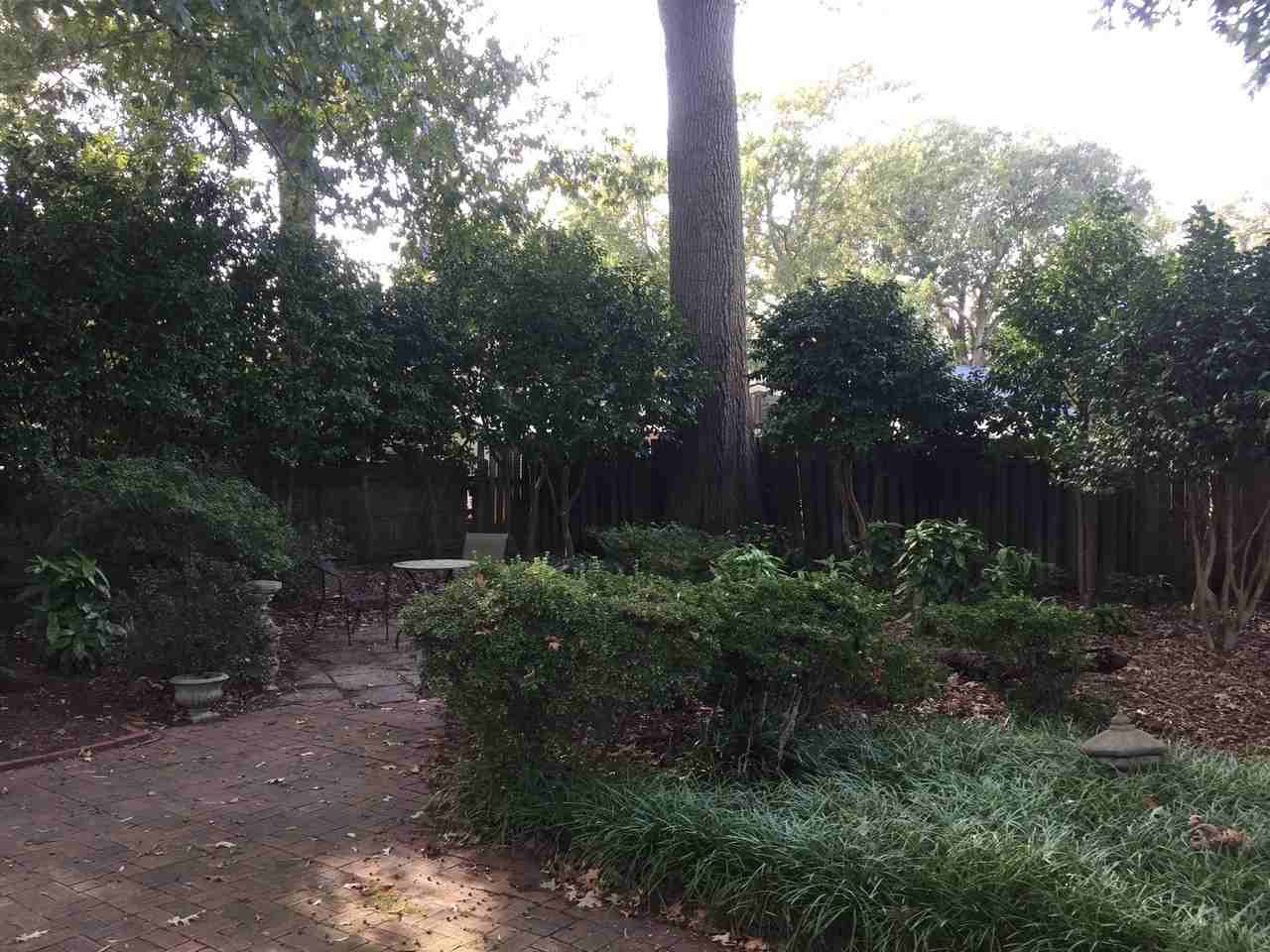 9441 Willow Ct - Photo 6 of 20