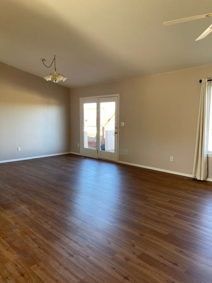 66 Wild Rose Dr - Photo 3 of 21