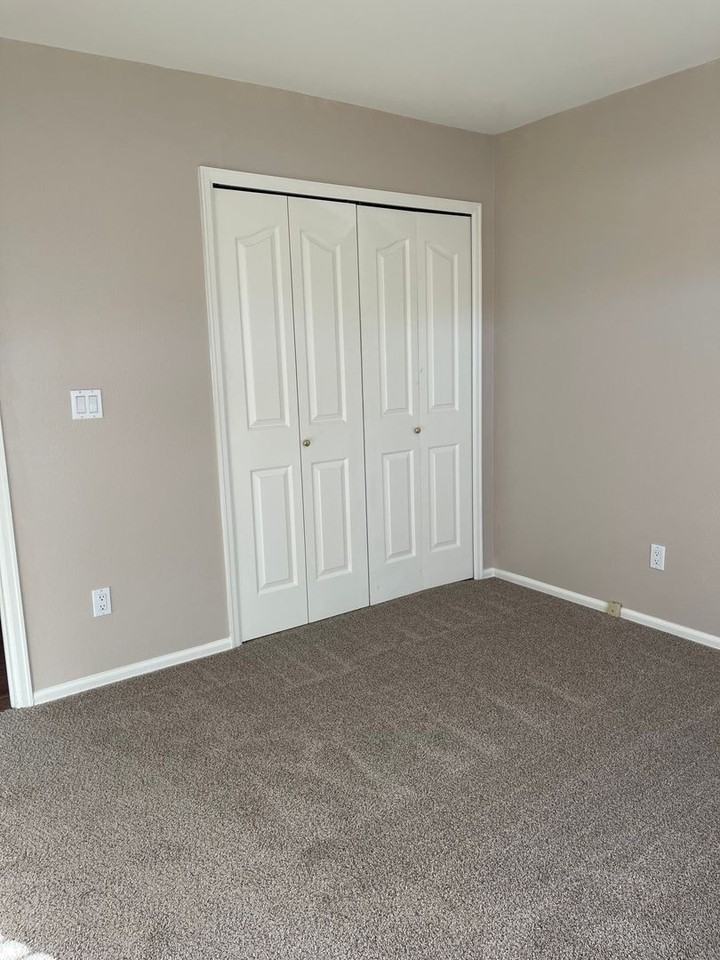 66 Wild Rose Dr - Photo 7 of 21