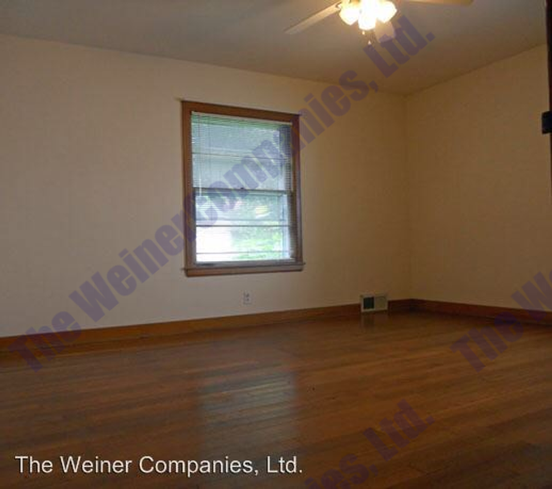 116 W Vermont Ave - Photo 5 of 6