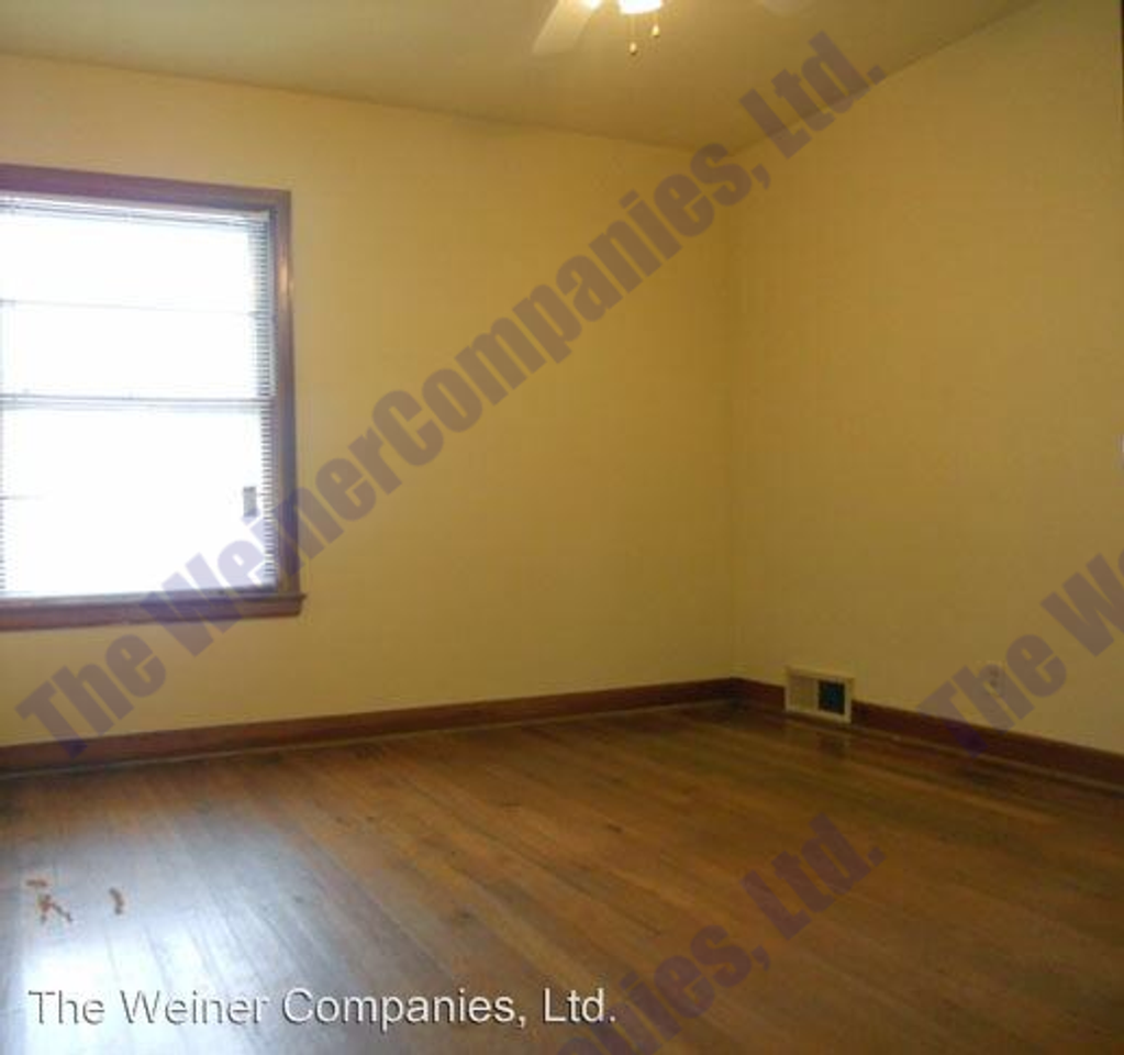 116 W Vermont Ave - Photo 6 of 6