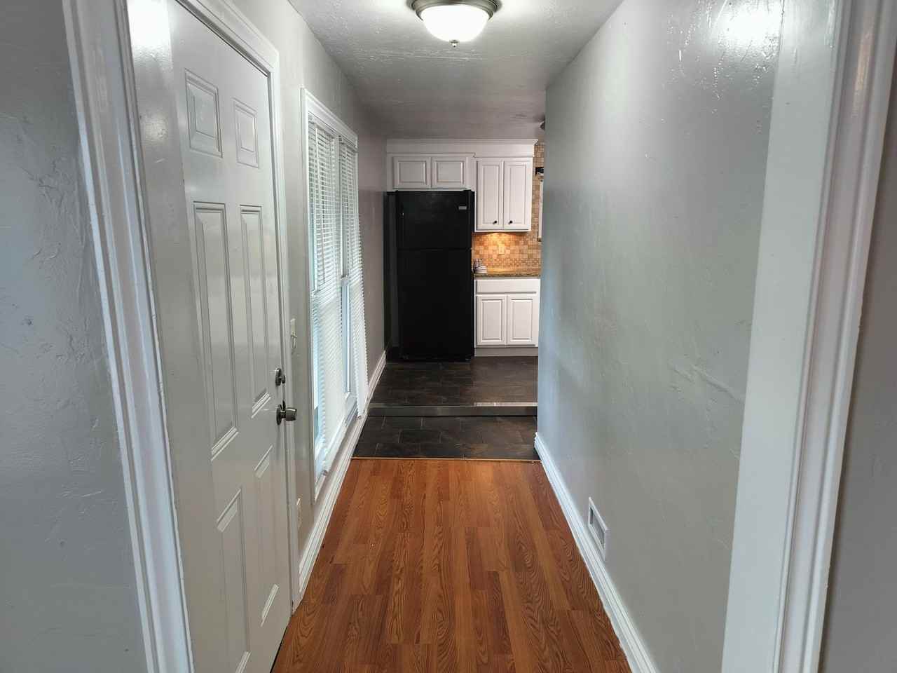 225 E Edwards St - Photo 4 of 50