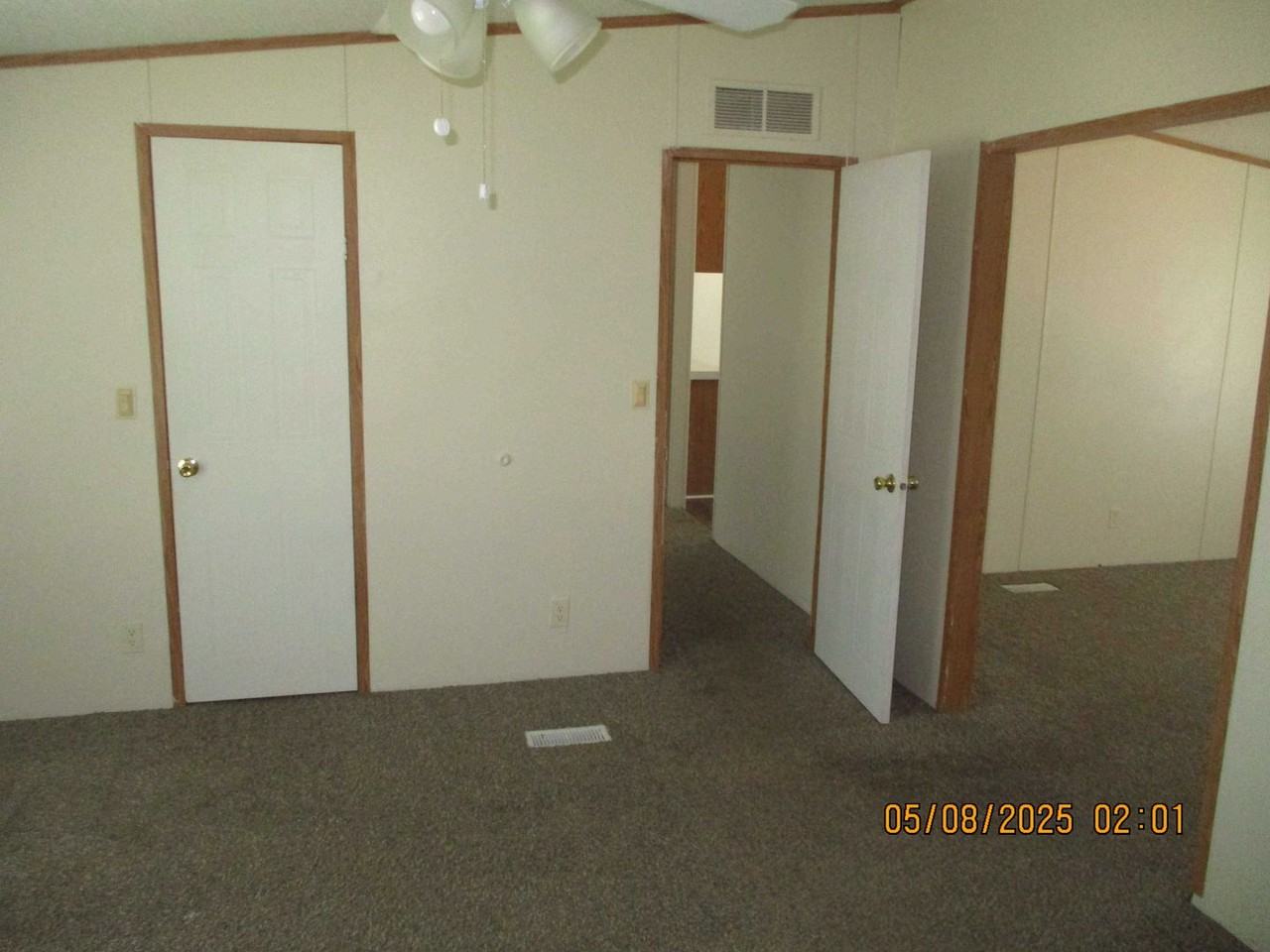 908 Westview Dr - Photo 4 of 8