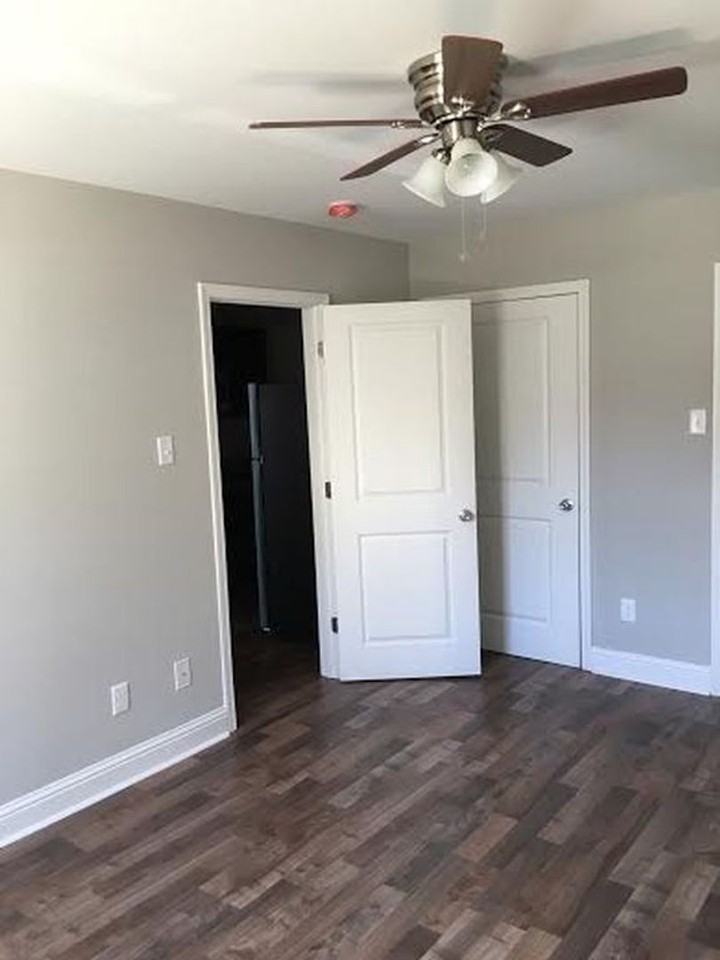 2309 Baronne St #203 - Photo 5 of 10